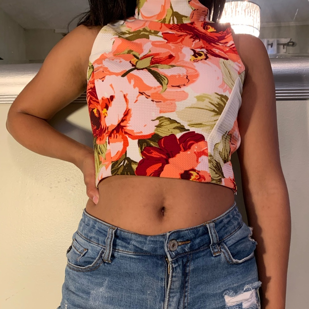 Floral turtleneck croptop
